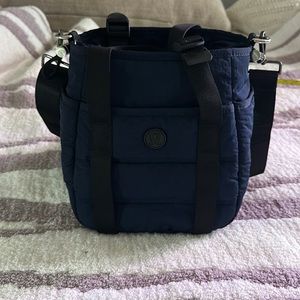 Lululemon bag